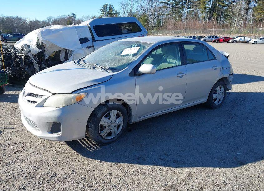 Photo 2 of 2011 Toyota Corolla LE (VIN 2T1BU4EE7BC605196)