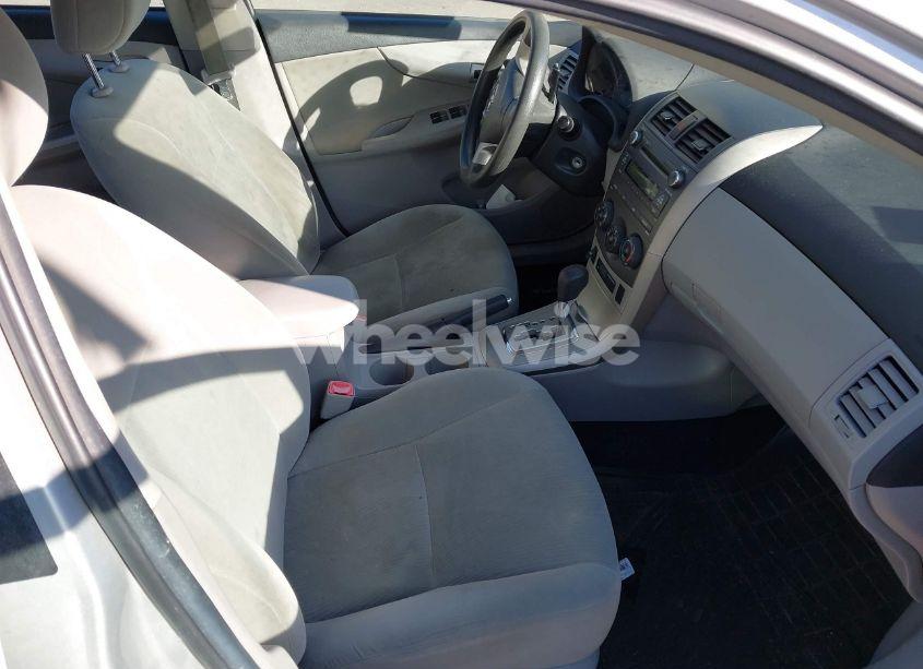 Photo 5 of 2011 Toyota Corolla LE (VIN 2T1BU4EE7BC605196)