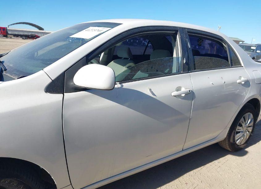 Photo 13 of 2011 Toyota Corolla LE (VIN 2T1BU4EE7BC607370)