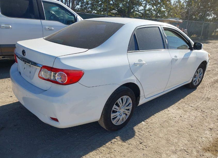Photo 4 of 2011 Toyota Corolla LE (VIN 2T1BU4EE7BC607370)