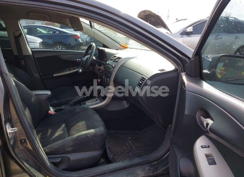 Photo 5 of 2011 Toyota Corolla S (VIN 2T1BU4EE7BC615937)