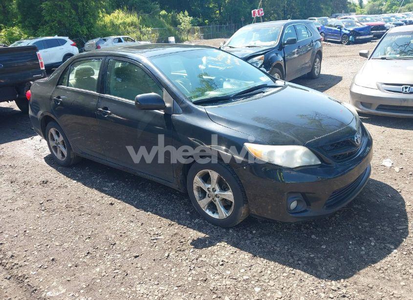 2011 Toyota Corolla LE (VIN 2T1BU4EE7BC618711) main photo