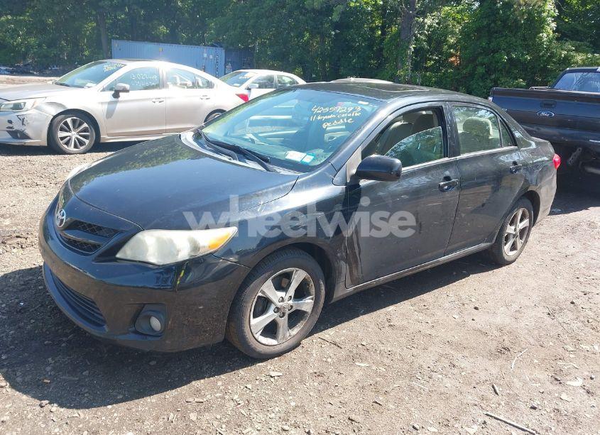 Photo 2 of 2011 Toyota Corolla LE (VIN 2T1BU4EE7BC618711)