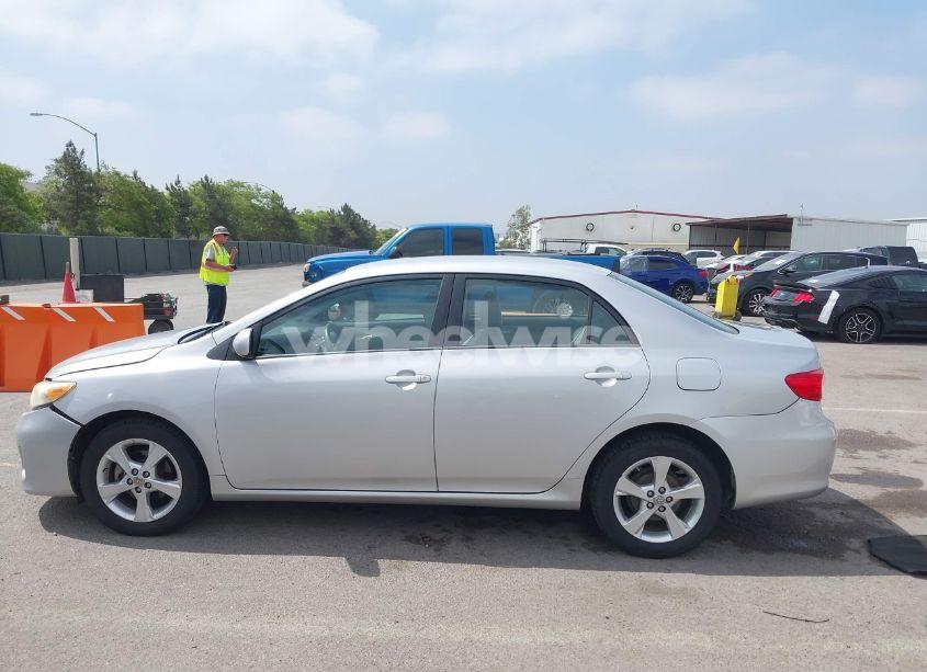 Photo 14 of 2011 Toyota Corolla LE (VIN 2T1BU4EE7BC638876)