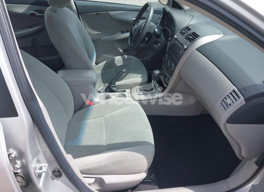 Photo 5 of 2011 Toyota Corolla LE (VIN 2T1BU4EE7BC638876)