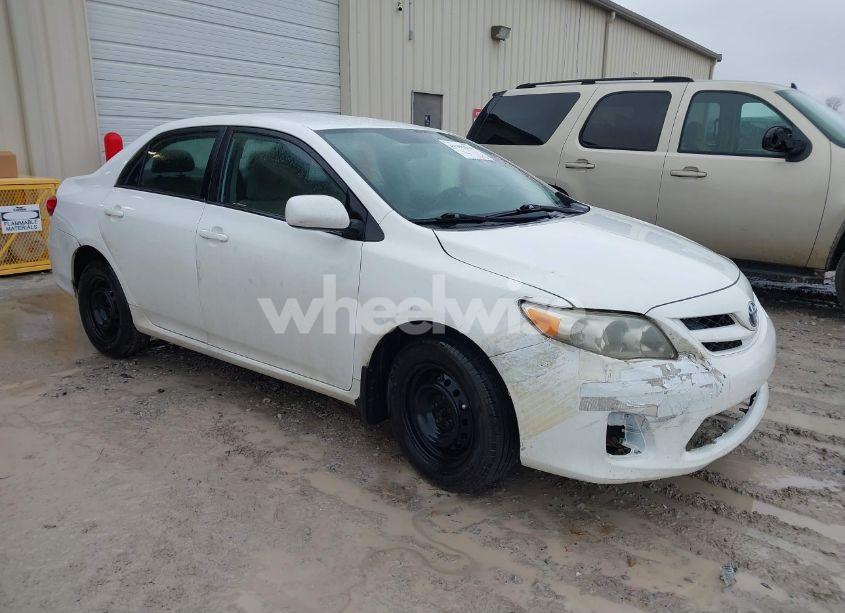 2011 Toyota Corolla LE (VIN 2T1BU4EE7BC662515) main photo