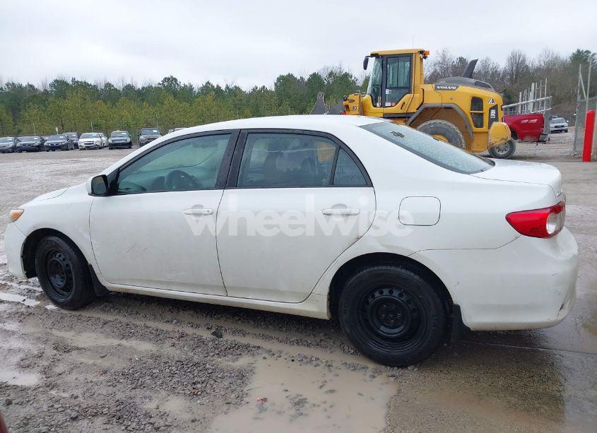 Photo 14 of 2011 Toyota Corolla LE (VIN 2T1BU4EE7BC662515)