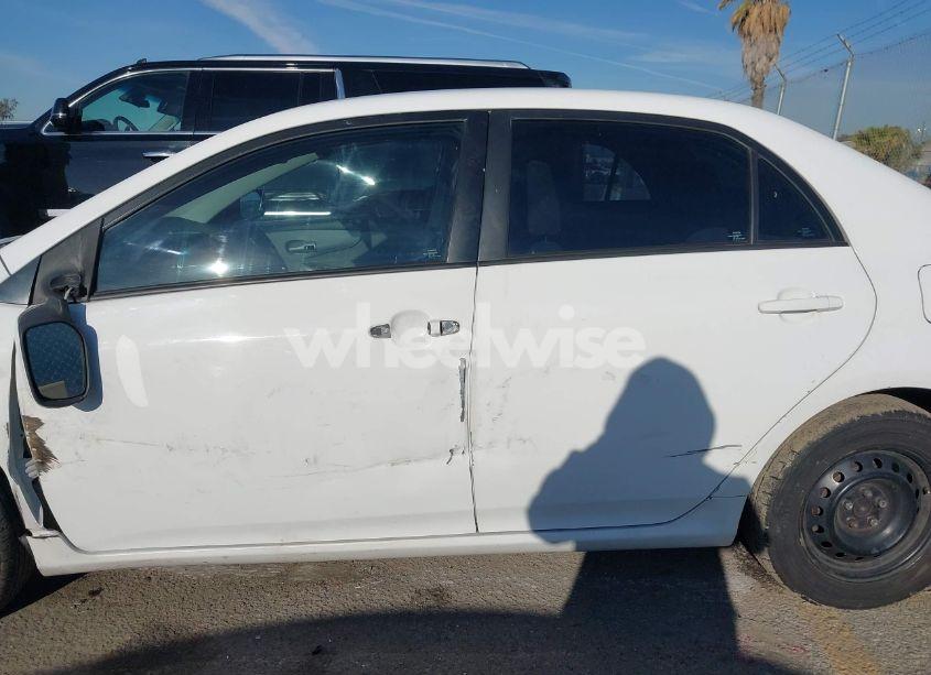 Photo 14 of 2011 Toyota Corolla LE (VIN 2T1BU4EE7BC672168)