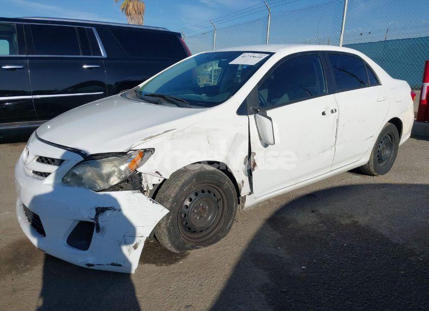 Photo 2 of 2011 Toyota Corolla LE (VIN 2T1BU4EE7BC672168)