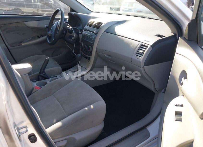 Photo 5 of 2011 Toyota Corolla LE (VIN 2T1BU4EE7BC672168)