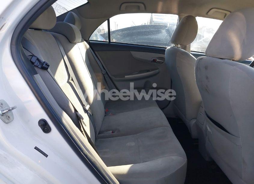 Photo 8 of 2011 Toyota Corolla LE (VIN 2T1BU4EE7BC672168)