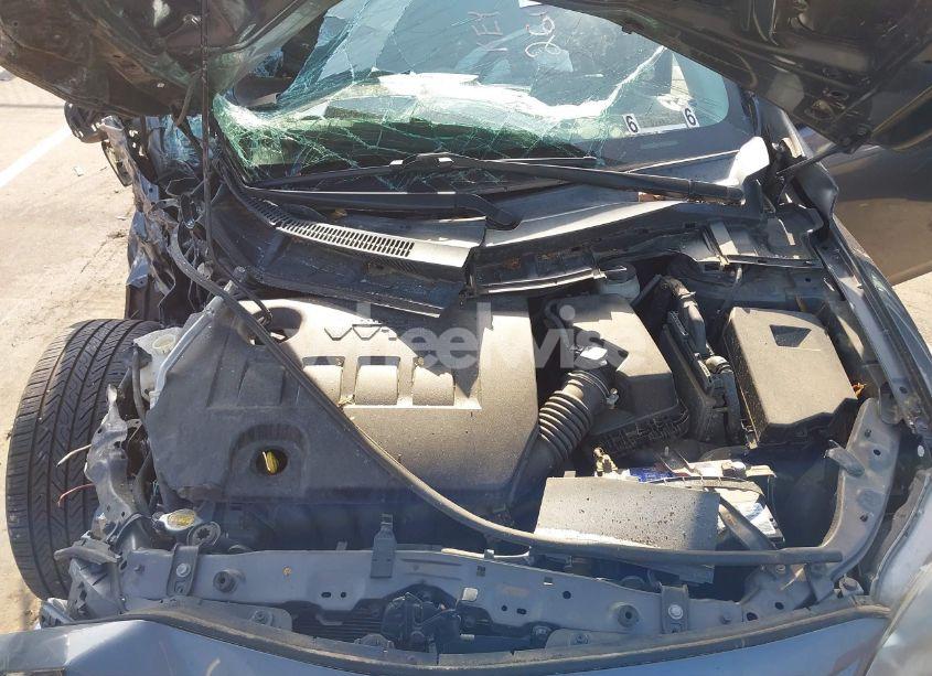 Photo 10 of 2011 Toyota Corolla S (VIN 2T1BU4EE7BC682604)