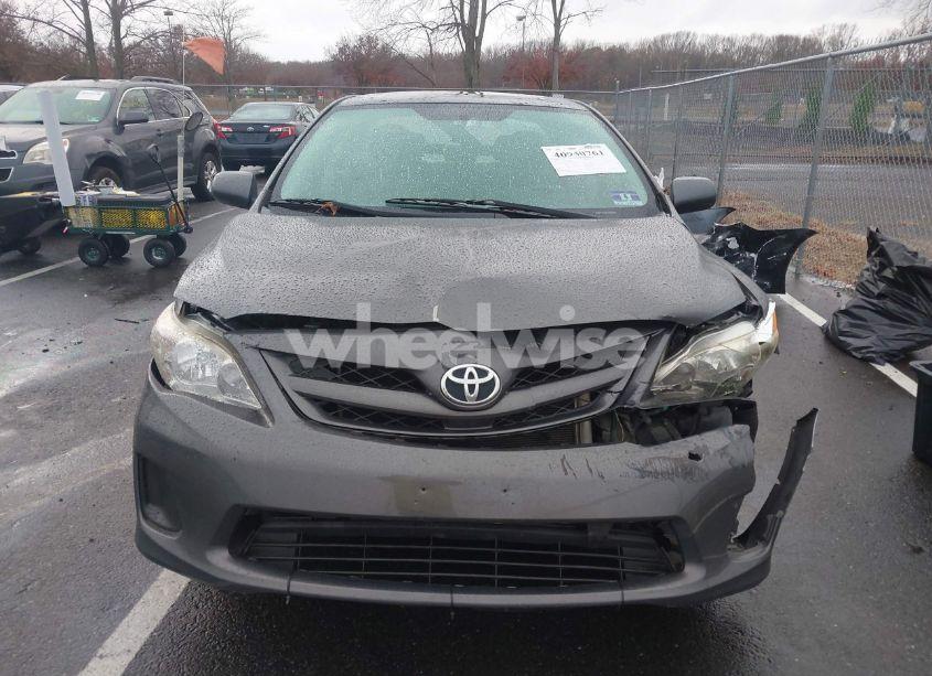 Photo 13 of 2011 Toyota Corolla LE (VIN 2T1BU4EE7BC687088)