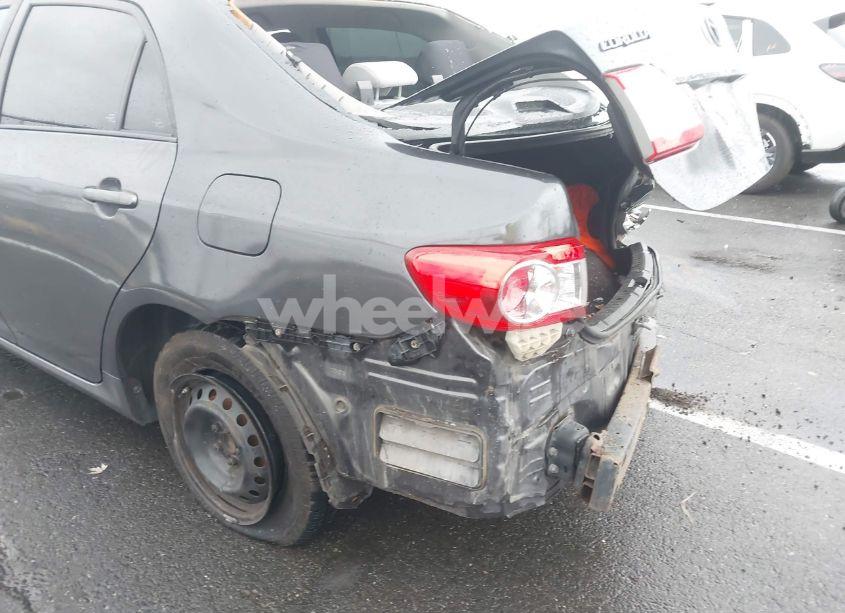 Photo 6 of 2011 Toyota Corolla LE (VIN 2T1BU4EE7BC687088)