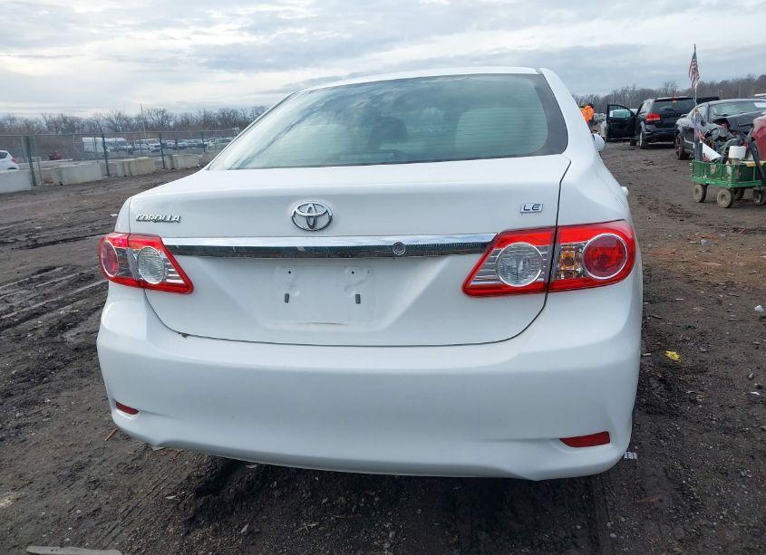 Photo 17 of 2011 Toyota Corolla LE (VIN 2T1BU4EE7BC688113)