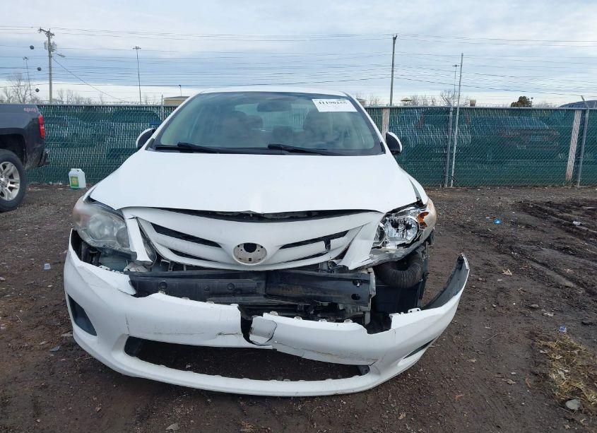 Photo 6 of 2011 Toyota Corolla LE (VIN 2T1BU4EE7BC688113)