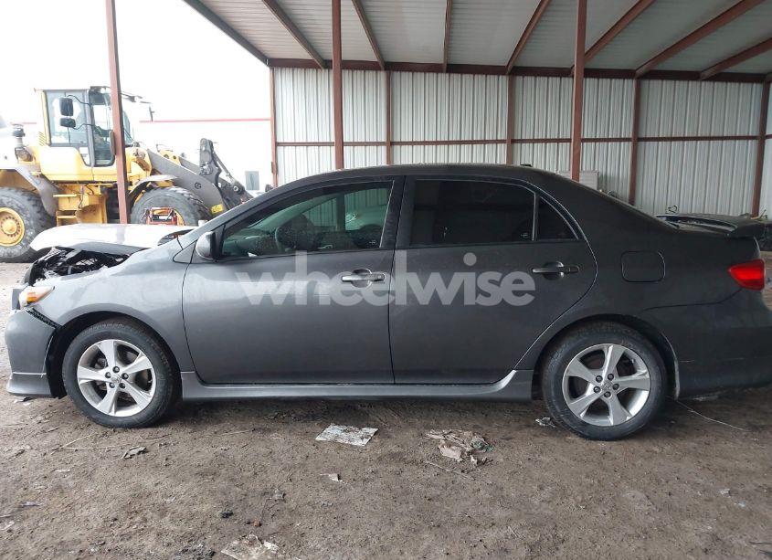 Photo 14 of 2011 Toyota Corolla S (VIN 2T1BU4EE7BC693182)
