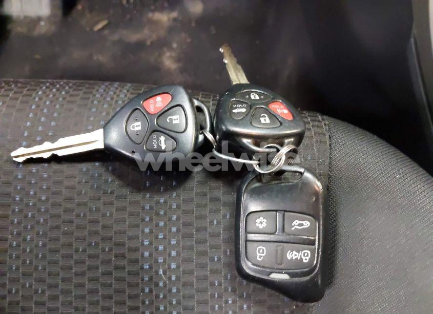 Photo 11 of 2011 Toyota Corolla S (VIN 2T1BU4EE7BC703452)