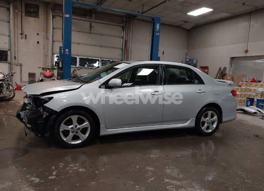 Photo 15 of 2011 Toyota Corolla S (VIN 2T1BU4EE7BC703452)