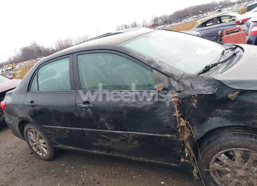 Photo 13 of 2011 Toyota Corolla LE (VIN 2T1BU4EE7BC715732)