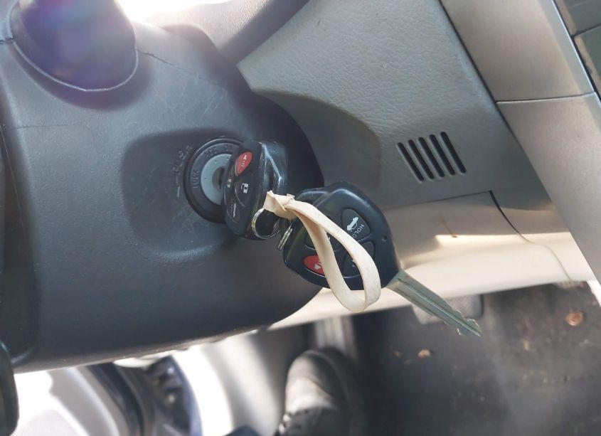 Photo 11 of 2011 Toyota Corolla LE (VIN 2T1BU4EE7BC722048)