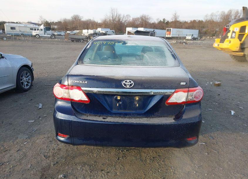 Photo 16 of 2011 Toyota Corolla LE (VIN 2T1BU4EE7BC722048)