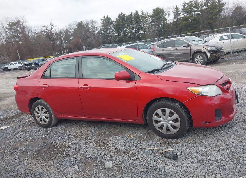 Photo 13 of 2011 Toyota Corolla LE (VIN 2T1BU4EE7BC746897)