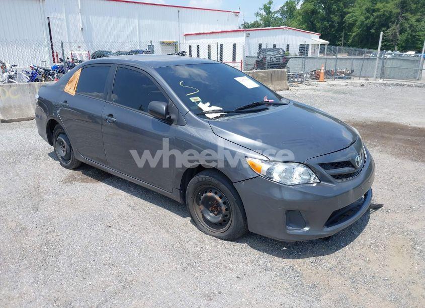 2011 Toyota Corolla LE (VIN 2T1BU4EE7BC751257) main photo