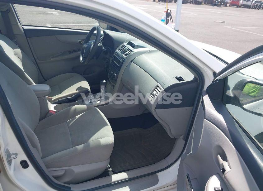 Photo 5 of 2012 Toyota Corolla LE (VIN 2T1BU4EE7CC758551)