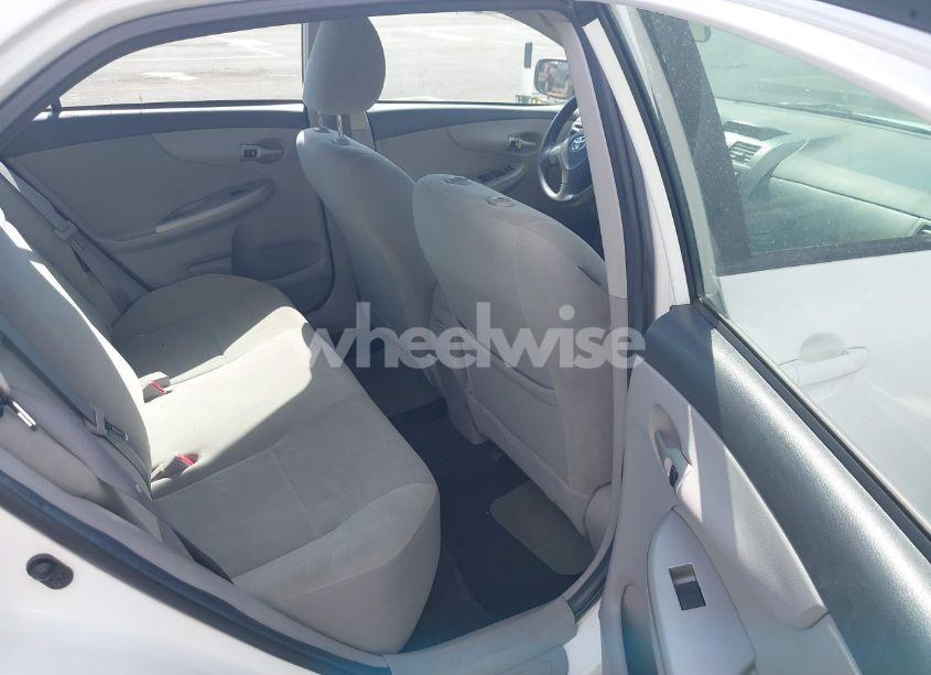 Photo 8 of 2012 Toyota Corolla LE (VIN 2T1BU4EE7CC758551)