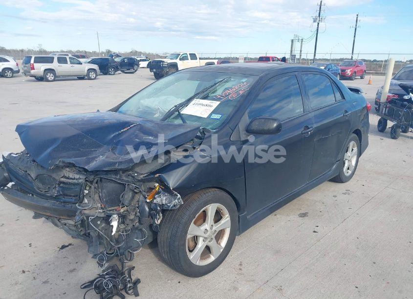 Photo 2 of 2012 Toyota Corolla S (VIN 2T1BU4EE7CC771400)