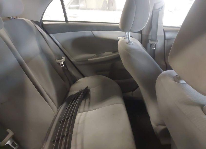 Photo 8 of 2012 Toyota Corolla LE (VIN 2T1BU4EE7CC773888)