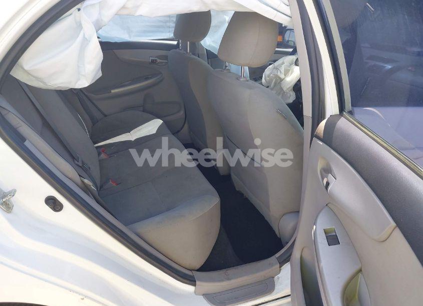 Photo 8 of 2012 Toyota Corolla LE (VIN 2T1BU4EE7CC796507)