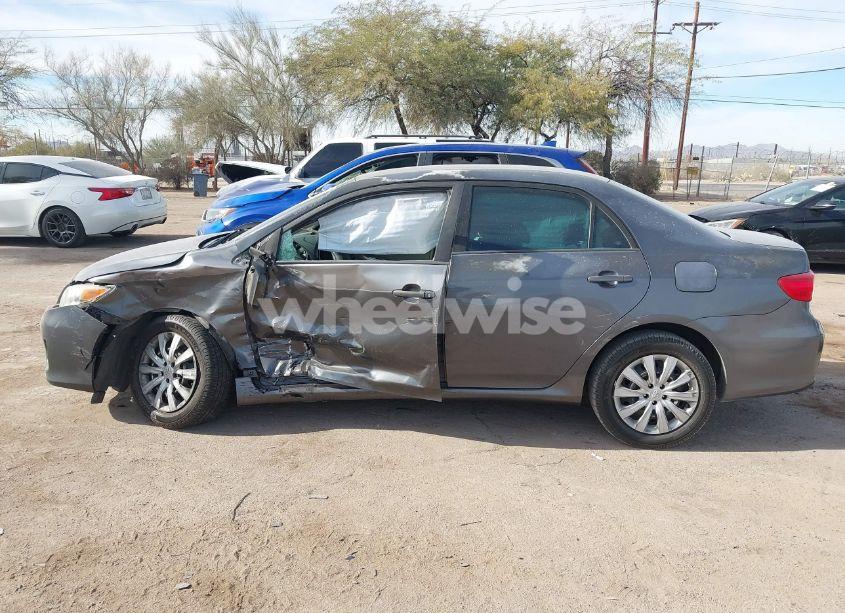 Photo 13 of 2012 Toyota Corolla LE (VIN 2T1BU4EE7CC803715)