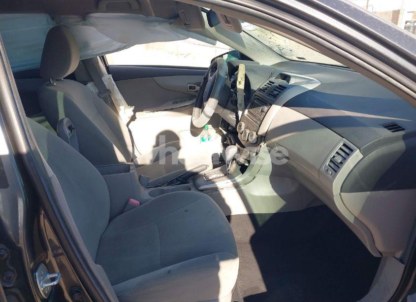 Photo 5 of 2012 Toyota Corolla LE (VIN 2T1BU4EE7CC803715)