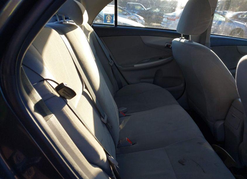 Photo 8 of 2012 Toyota Corolla LE (VIN 2T1BU4EE7CC833765)