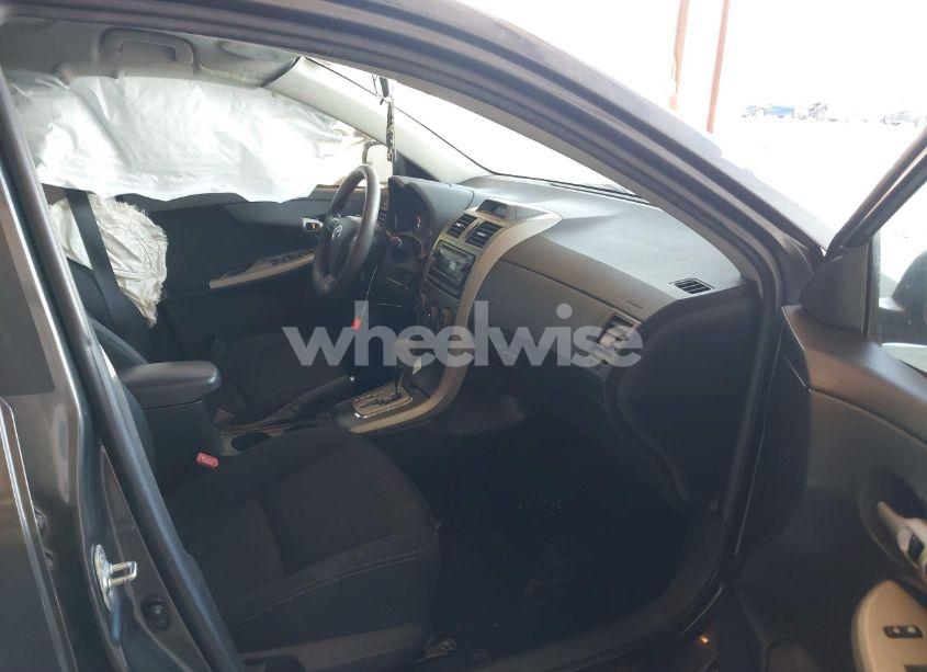 Photo 5 of 2012 Toyota Corolla S (VIN 2T1BU4EE7CC894873)