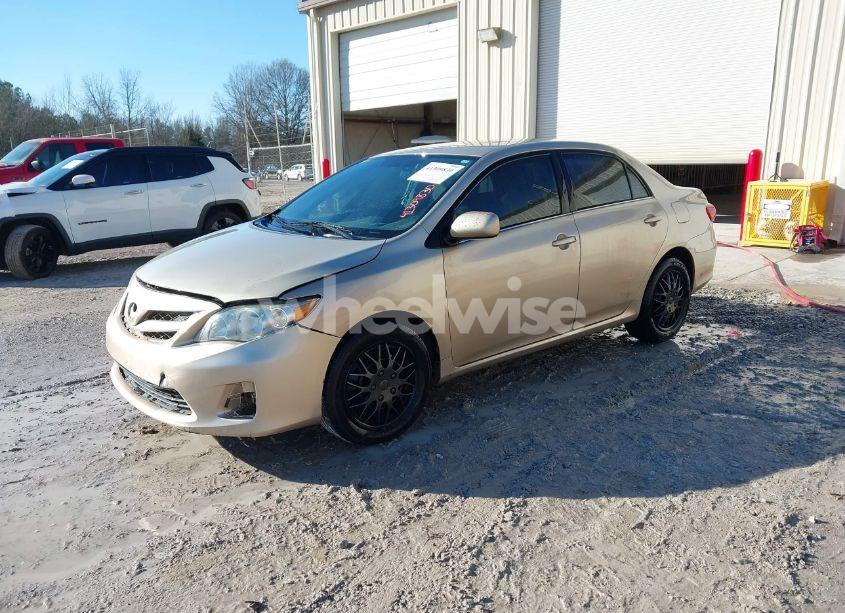 Photo 2 of 2012 Toyota Corolla (VIN 2T1BU4EE7CC897028)