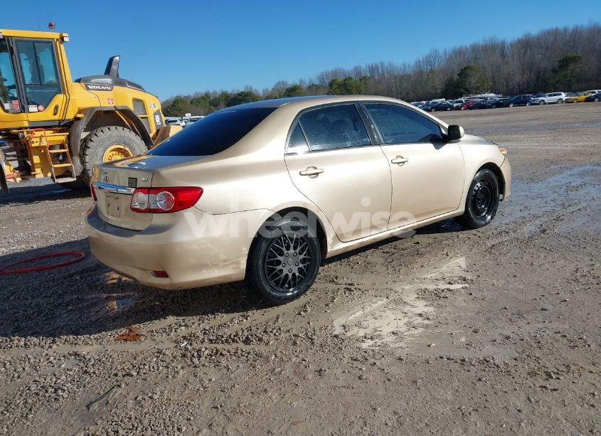 Photo 4 of 2012 Toyota Corolla (VIN 2T1BU4EE7CC897028)