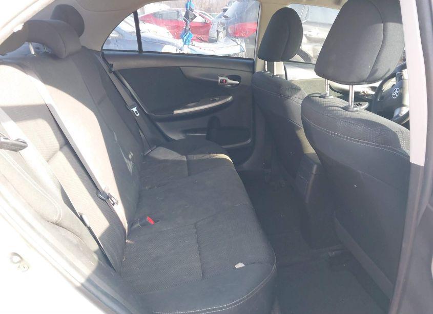 Photo 8 of 2012 Toyota Corolla S (VIN 2T1BU4EE7CC899524)