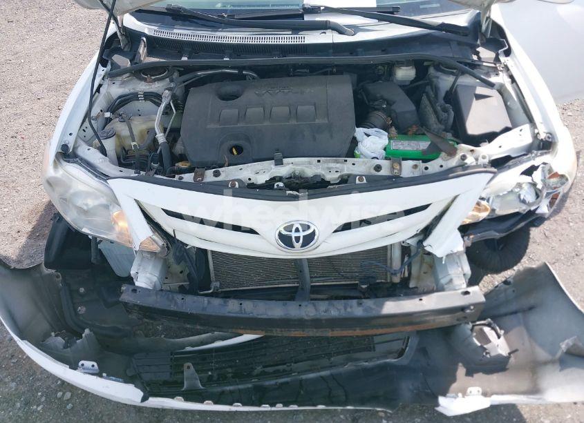 Photo 10 of 2012 Toyota Corolla LE (VIN 2T1BU4EE7CC902227)