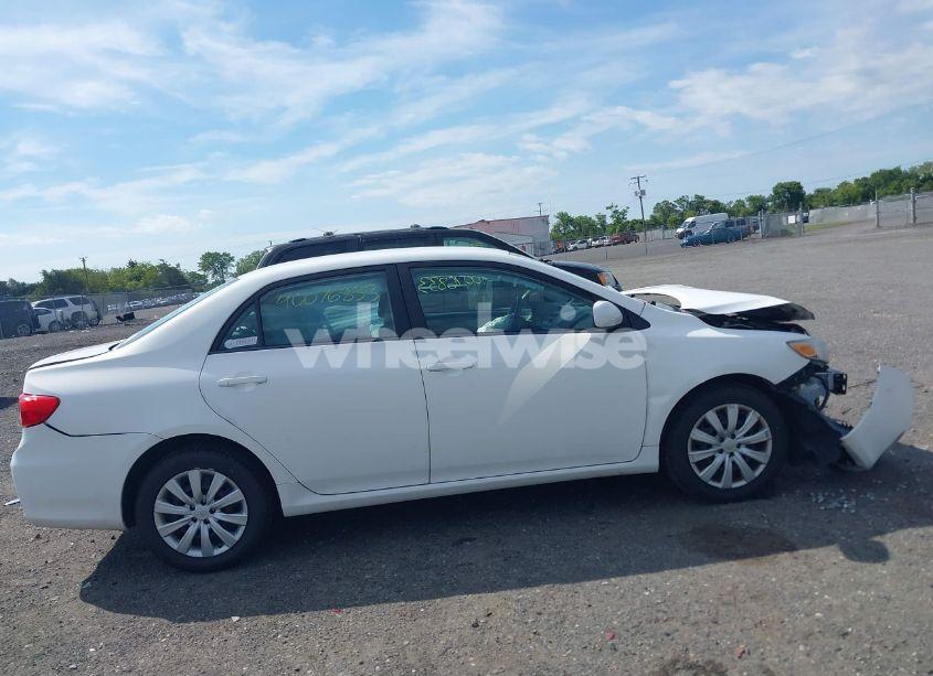 Photo 13 of 2012 Toyota Corolla LE (VIN 2T1BU4EE7CC902227)
