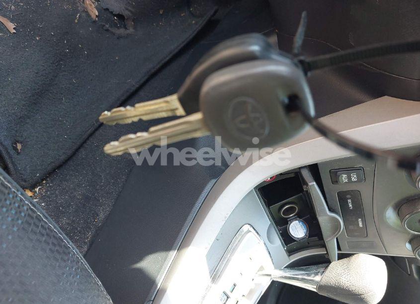 Photo 11 of 2012 Toyota Corolla S (VIN 2T1BU4EE7CC904009)