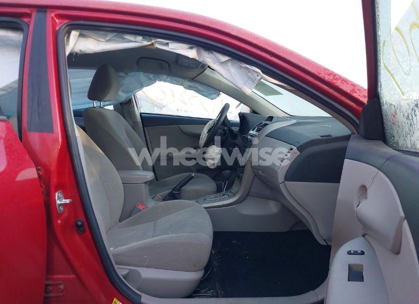 Photo 5 of 2012 Toyota Corolla LE (VIN 2T1BU4EE7CC914037)