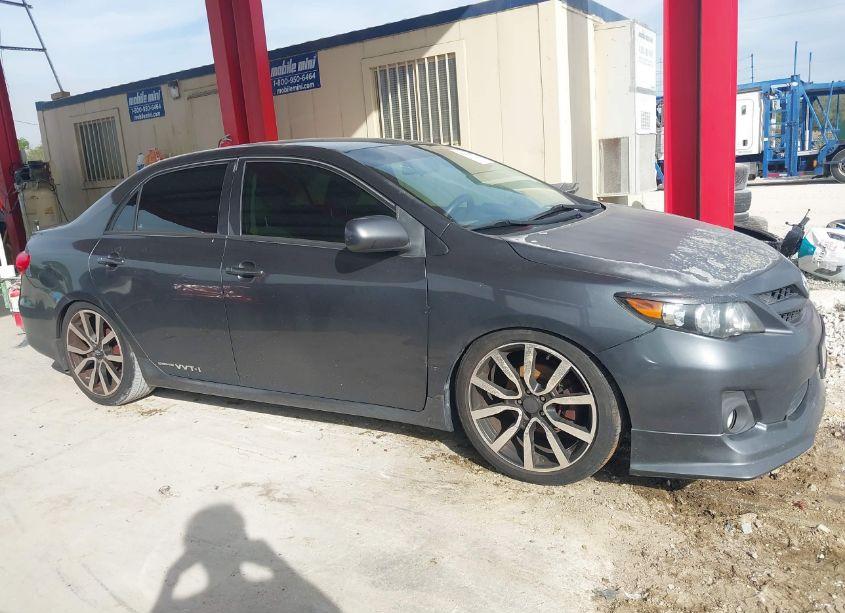 Photo 13 of 2012 Toyota Corolla LE (VIN 2T1BU4EE7CC918735)