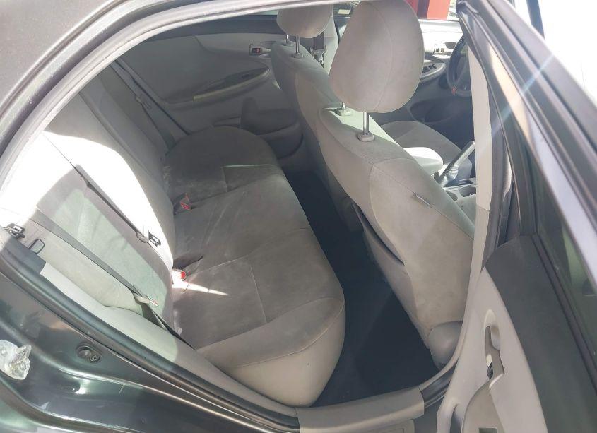 Photo 8 of 2012 Toyota Corolla LE (VIN 2T1BU4EE7CC918735)