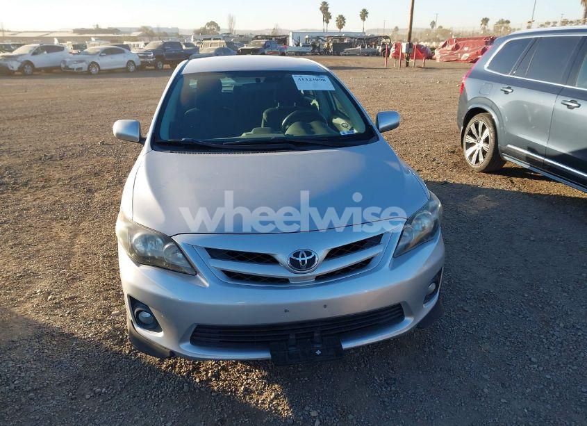 Photo 13 of 2013 Toyota Corolla S (VIN 2T1BU4EE7DC016359)