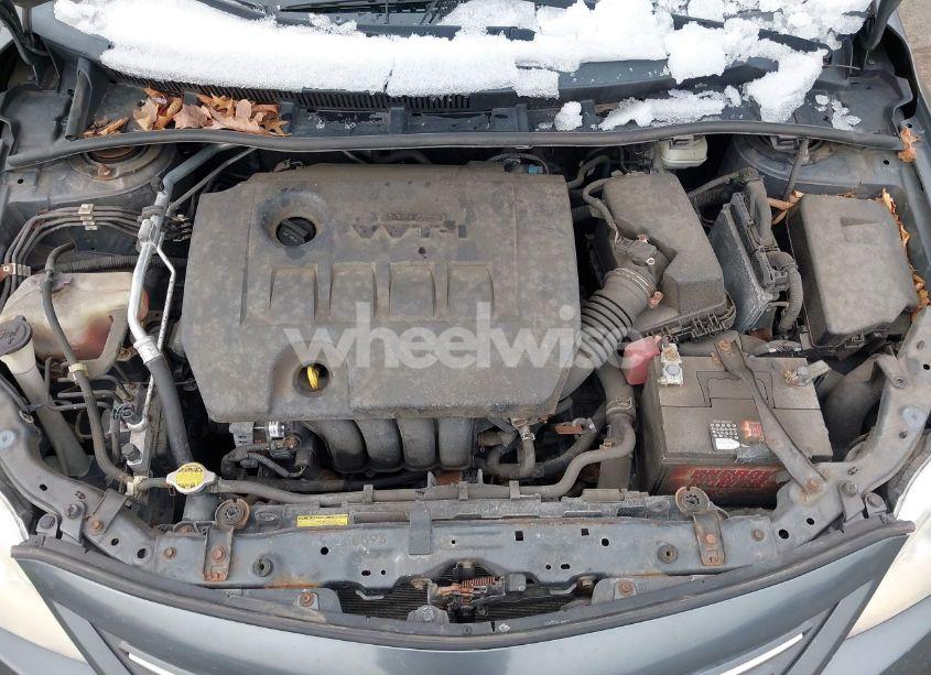 Photo 10 of 2013 Toyota Corolla LE (VIN 2T1BU4EE7DC026597)