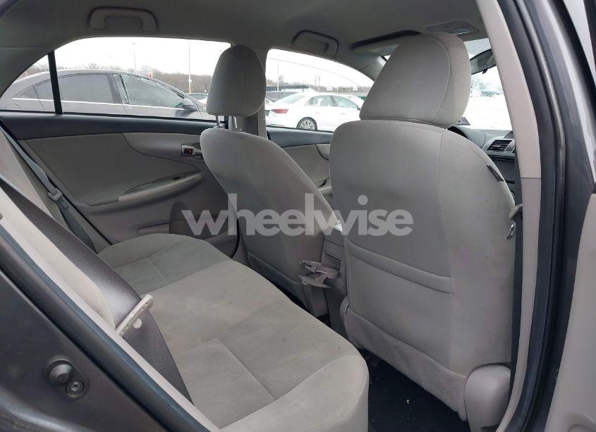 Photo 8 of 2013 Toyota Corolla LE (VIN 2T1BU4EE7DC026597)