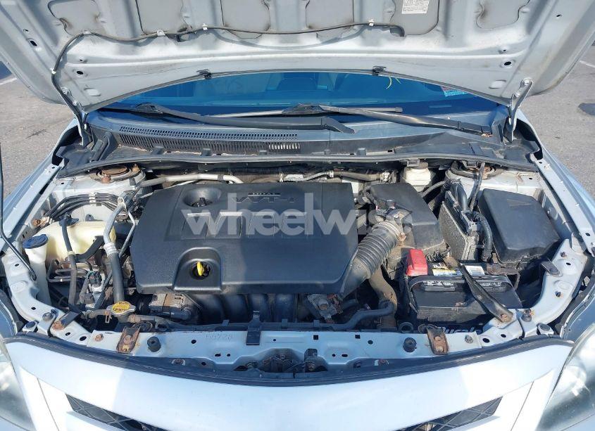 Photo 10 of 2013 Toyota Corolla S (VIN 2T1BU4EE7DC065836)